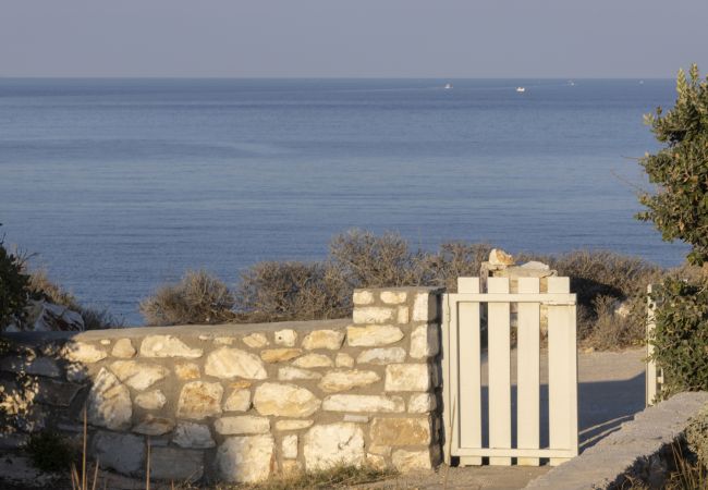 Villa in Ampelas - Stunning Beachfront 3BR Villa that has it ALL!  Villa in Ampelas - Stunning Beachfront 3BR Villa that has it ALL!