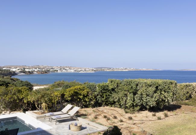 Villa in Ampelas - Stunning Beachfront 3BR Villa that has it ALL!  Villa in Ampelas - Stunning Beachfront 3BR Villa that has it ALL!