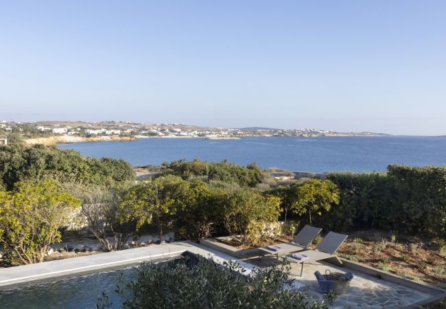 Villa in Ampelas - Stunning Beachfront 3BR Villa that has it ALL!  Villa in Ampelas - Stunning Beachfront 3BR Villa that has it ALL!