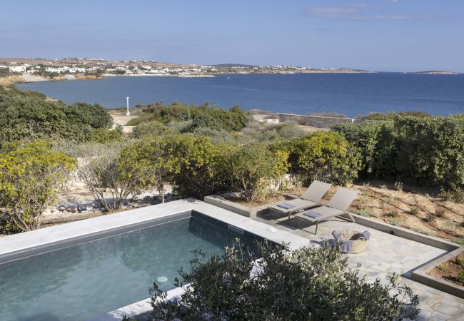 Villa in Ampelas - Stunning Beachfront 3BR Villa that has it ALL!  Villa in Ampelas - Stunning Beachfront 3BR Villa that has it ALL!