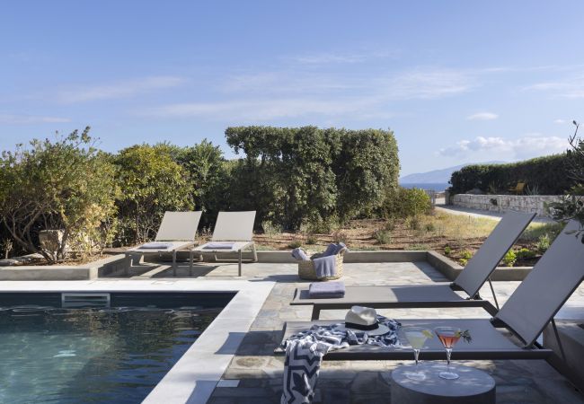 Villa in Ampelas - Stunning Beachfront 3BR Villa that has it ALL!  Villa in Ampelas - Stunning Beachfront 3BR Villa that has it ALL!