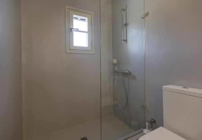 Villa in Ampelas - Stunning Beachfront 3BR Villa that has it ALL!  Villa in Ampelas - Stunning Beachfront 3BR Villa that has it ALL!