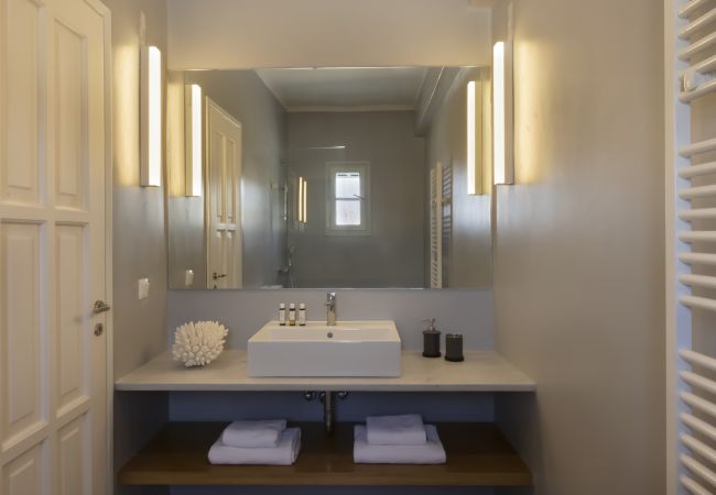 Villa in Ampelas - Stunning Beachfront 3BR Villa that has it ALL!  Villa in Ampelas - Stunning Beachfront 3BR Villa that has it ALL!