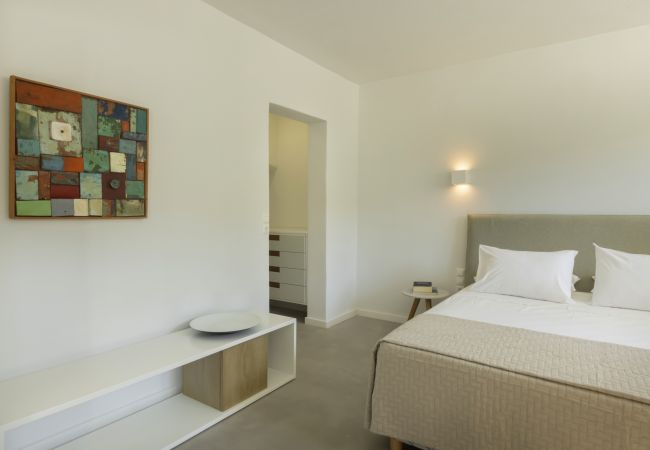 Villa in Ampelas - Stunning Beachfront 3BR Villa that has it ALL!  Villa in Ampelas - Stunning Beachfront 3BR Villa that has it ALL!