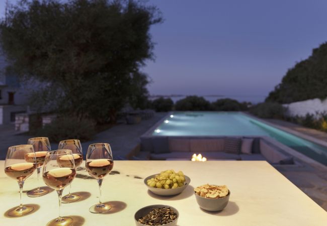 Villa in Ampelas - Beautiful 10-person Family Villa with Great Views  Villa in Ampelas - Beautiful 10-person Family Villa with Great Views