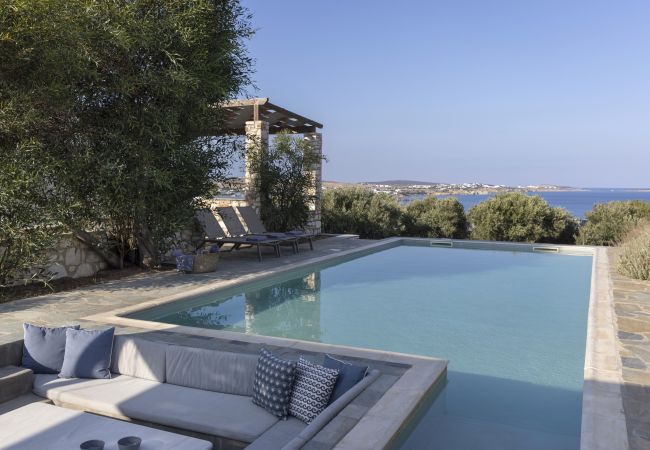 Villa in Ampelas - Beautiful 10-person Family Villa with Great Views 