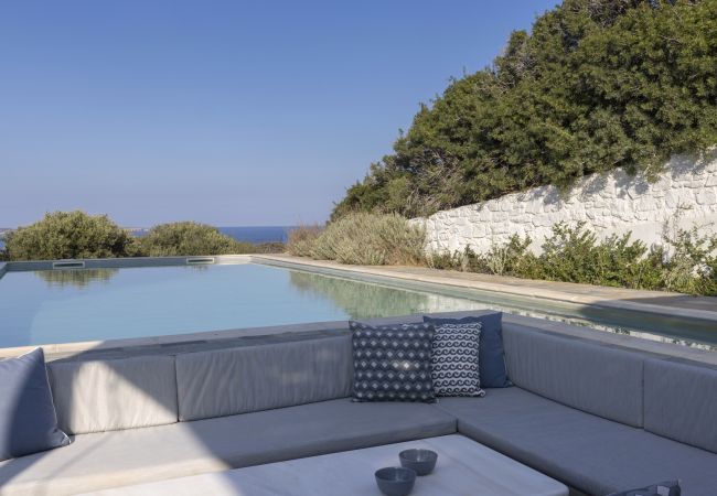 Villa in Ampelas - Beautiful 10-person Family Villa with Great Views  Villa in Ampelas - Beautiful 10-person Family Villa with Great Views