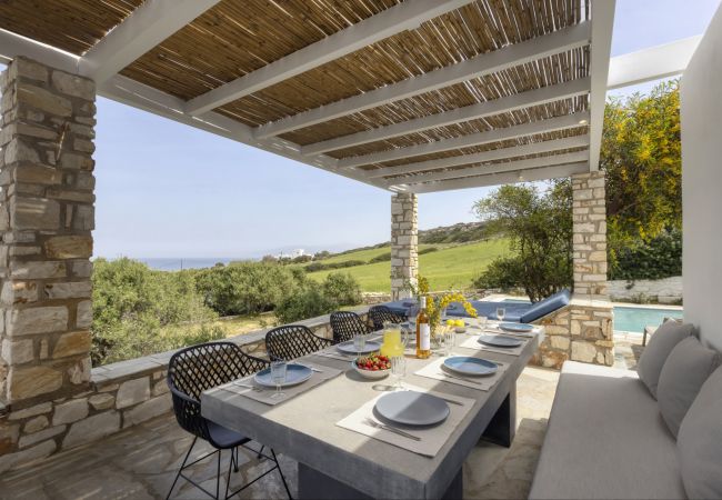 Villa in Ampelas - Beautiful 10-person Family Villa with Great Views  Villa in Ampelas - Beautiful 10-person Family Villa with Great Views