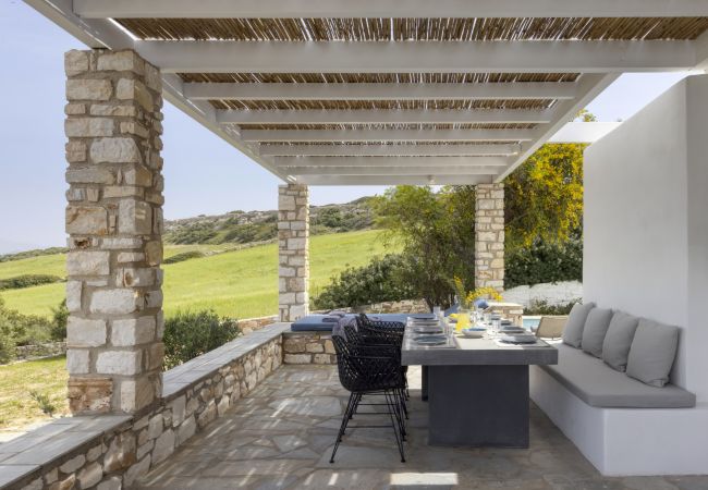 Villa in Ampelas - Beautiful 10-person Family Villa with Great Views  Villa in Ampelas - Beautiful 10-person Family Villa with Great Views