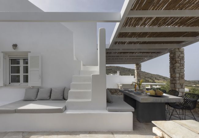 Villa in Ampelas - Beautiful 10-person Family Villa with Great Views 