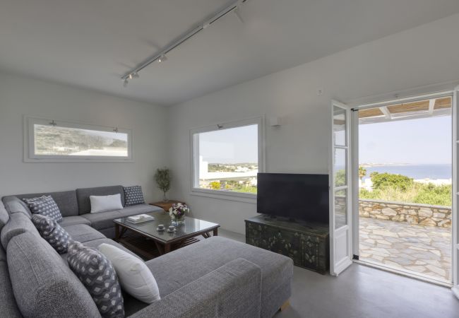 Villa in Ampelas - Beautiful 10-person Family Villa with Great Views  Villa in Ampelas - Beautiful 10-person Family Villa with Great Views
