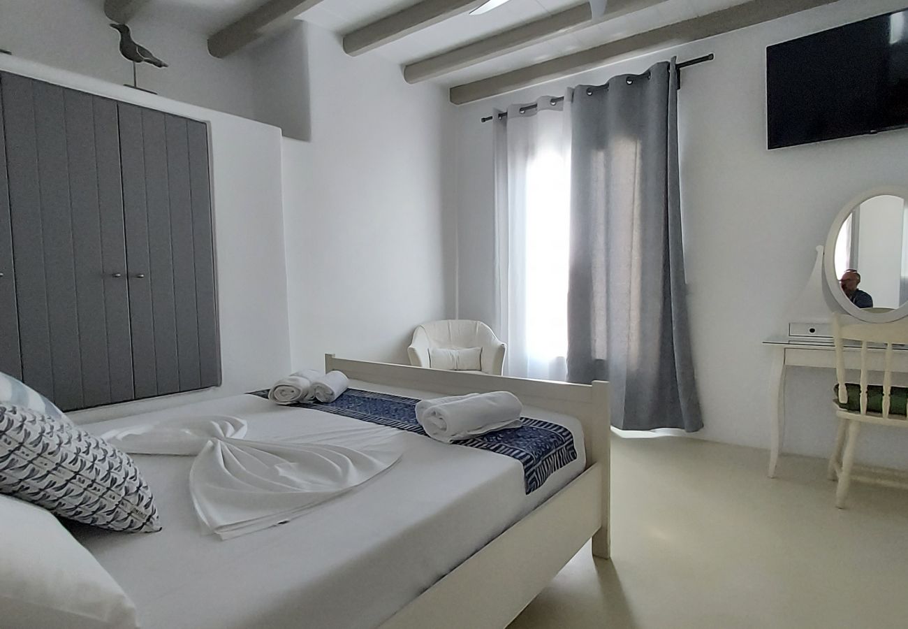 Villa in Isterni - Minimal, stunning villa- plunge pool,  sea views 