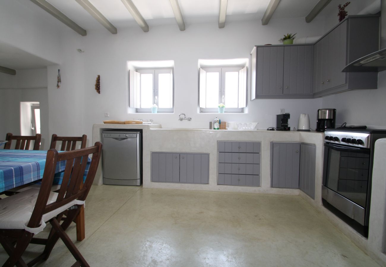 Villa in Isterni - Minimal, stunning villa- plunge pool,  sea views 