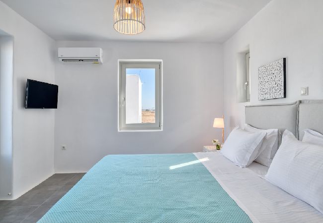 Villa in Xifara - 4BR SEAFRONT GEM. STUNNING & AT TOP LOCATION  Villa in Xifara - 4BR SEAFRONT GEM. STUNNING & AT TOP LOCATION