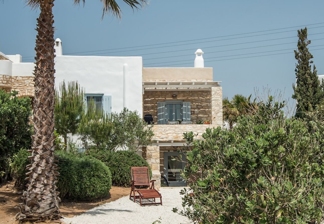 Villa in Ampelas - Eclectic island villa - gorgeous sea views, garden 