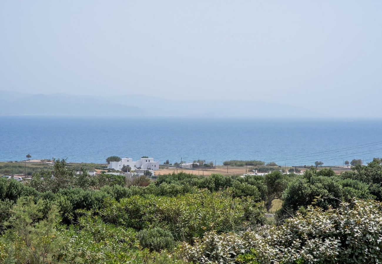 Villa in Ampelas - Eclectic island villa - gorgeous sea views, garden 