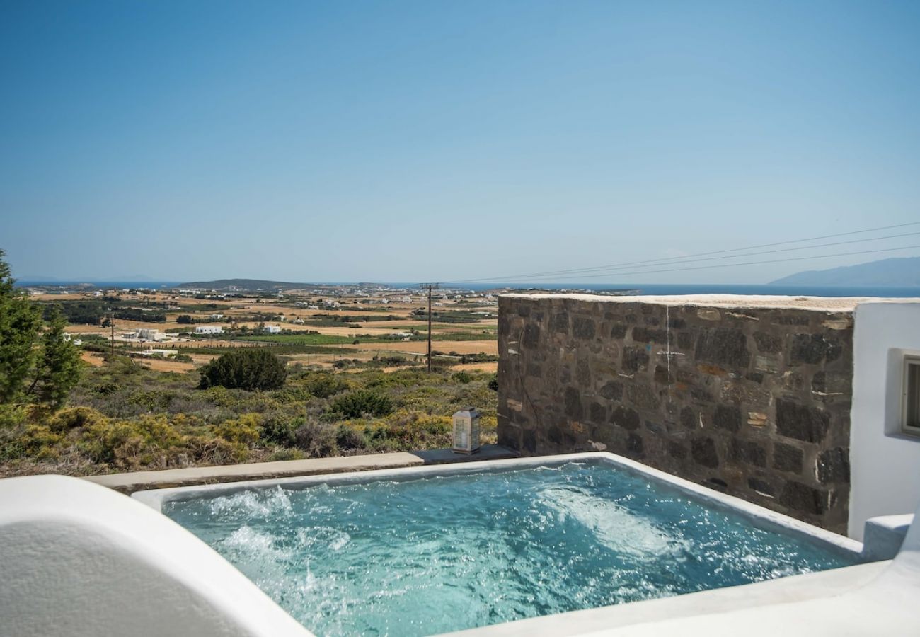 Villa in Isterni - 3-bed gorgeous villa - plunge pool & sea views 