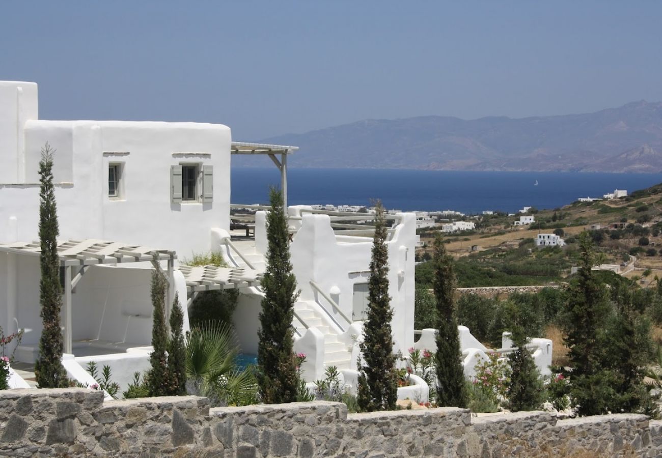 Villa in Isterni - 3-bed gorgeous villa - plunge pool & sea views 