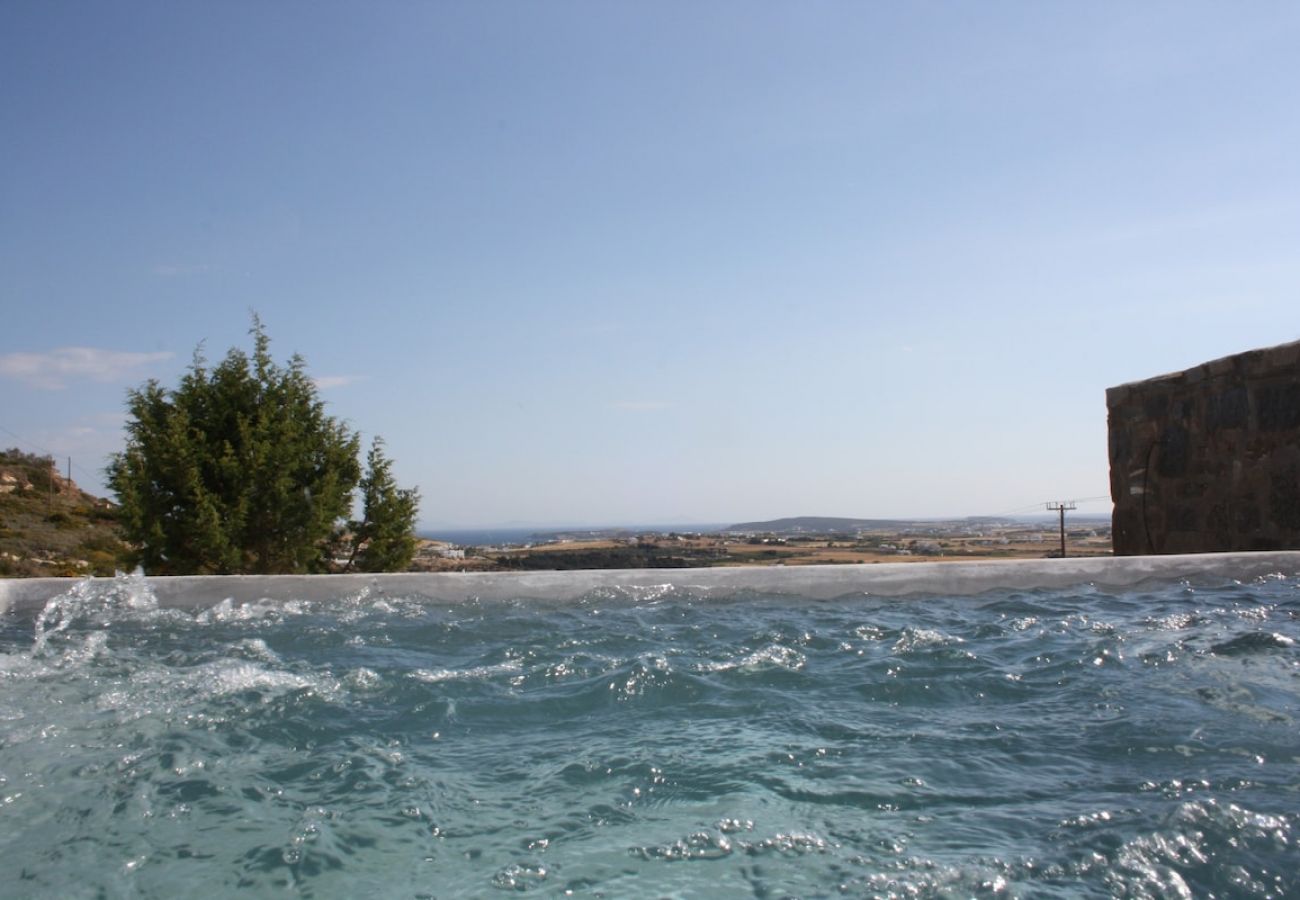 Villa in Isterni - 3-bed gorgeous villa - plunge pool & sea views 