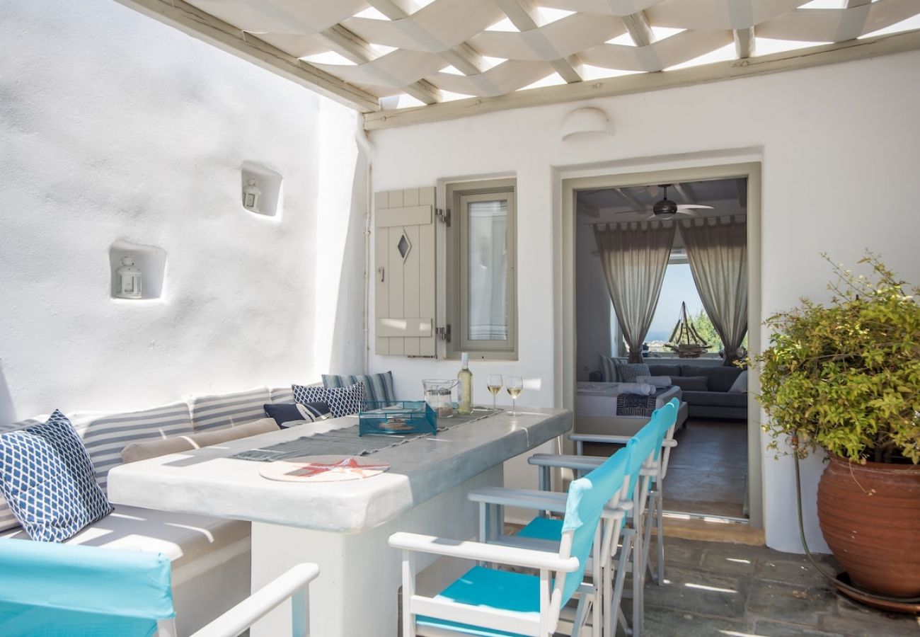 Villa in Isterni - 3-bed gorgeous villa - plunge pool & sea views 
