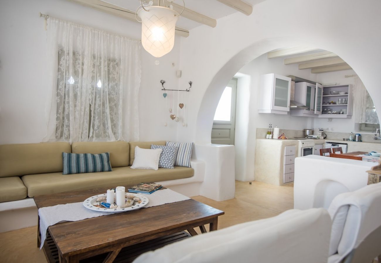 Villa in Isterni - 3-bed gorgeous villa - plunge pool & sea views 