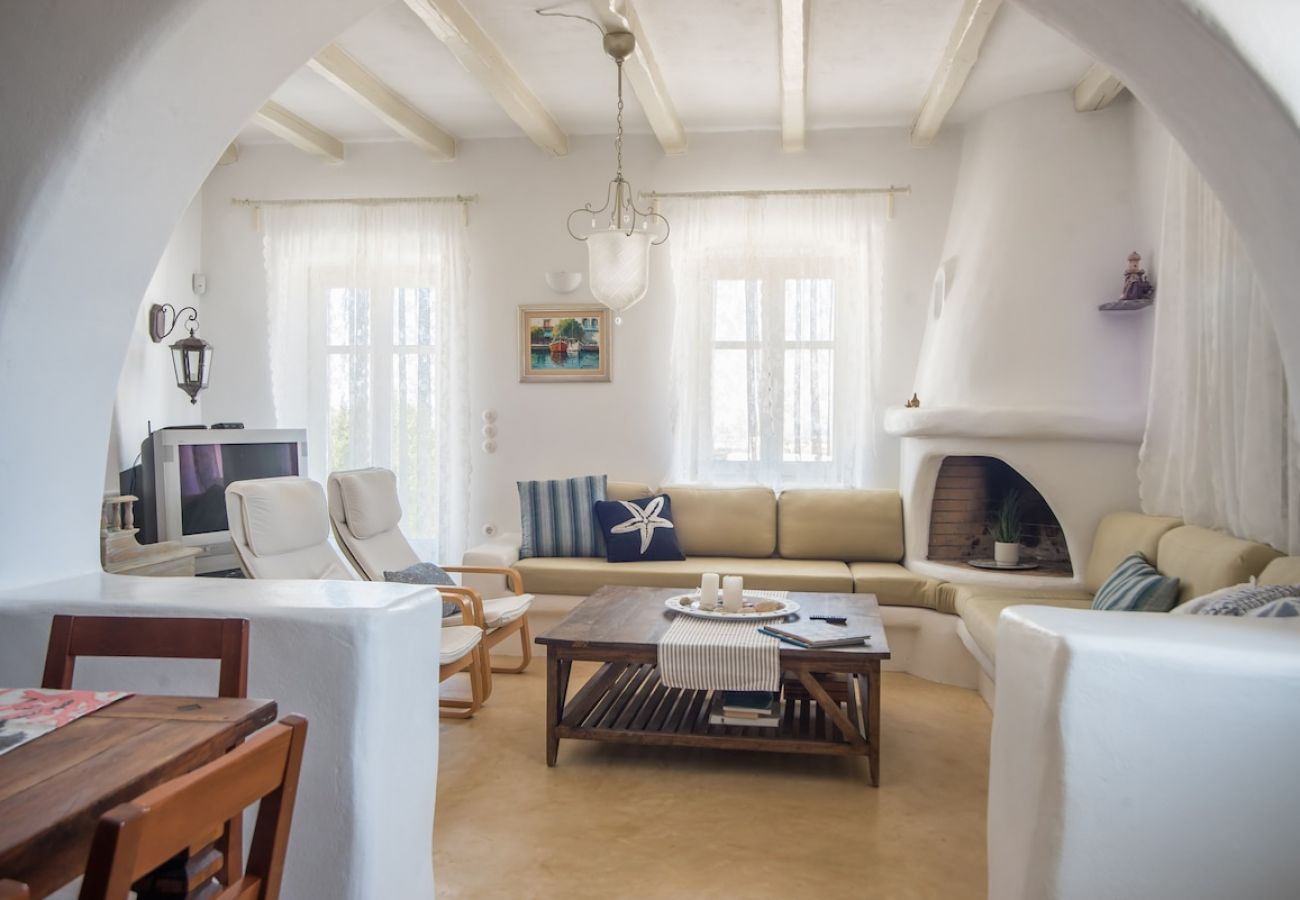 Villa in Isterni - 3-bed gorgeous villa - plunge pool & sea views 
