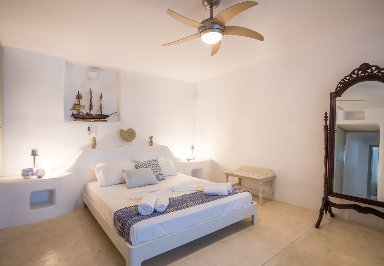 Villa in Isterni - 3-bed gorgeous villa - plunge pool & sea views 