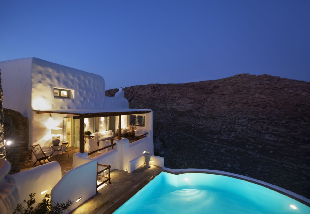 Villa in Mykonos - Villa Aerie - Sweeping sea views, eclectic style 