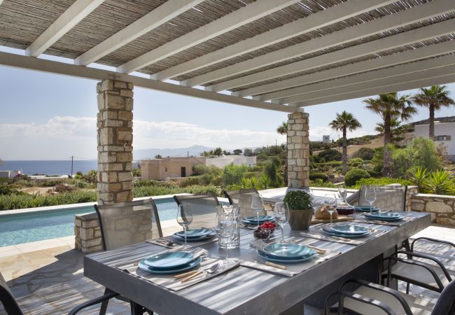 Villa in Ampelas - Ideal family Villa for 8 - Pool, Sea Views 