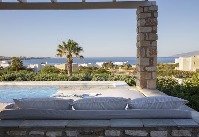 Villa in Ampelas - Ideal family Villa for 8 - Pool, Sea Views 