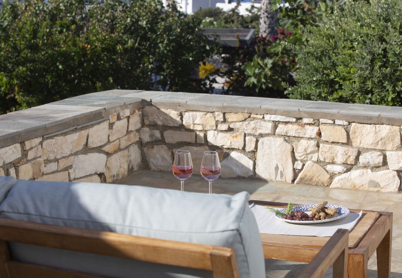 Villa in Ampelas - Ideal family Villa for 8 - Pool, Sea Views 