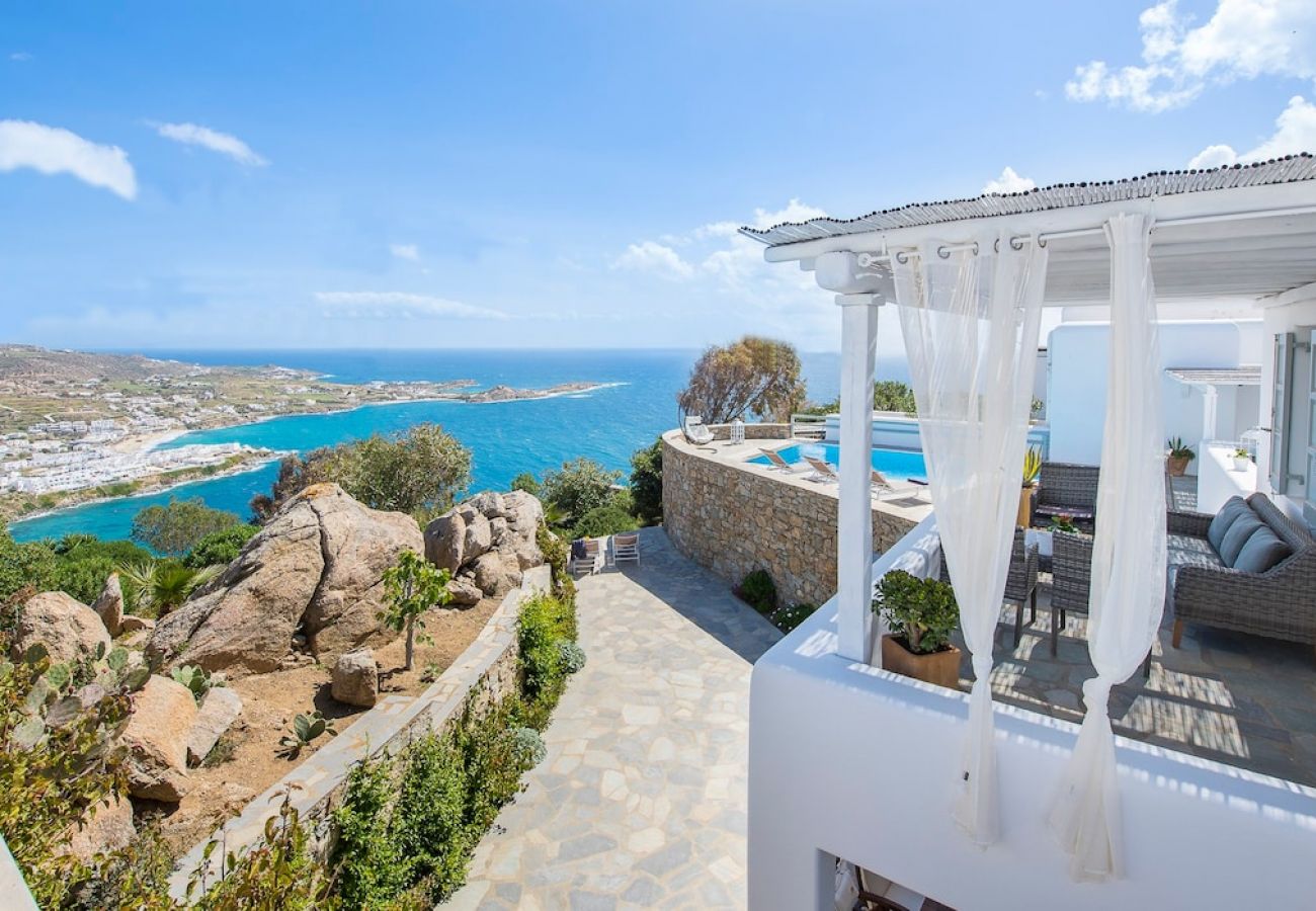 Villa in Mykonos - Mykonos Psarrou villas for 18 people 