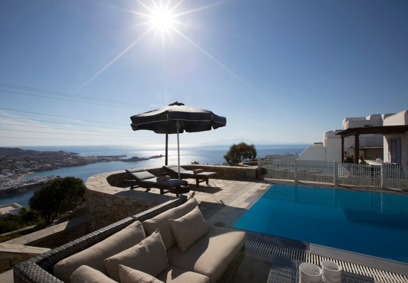 Villa in Mykonos - Mykonos Psarrou villas for 18 people 