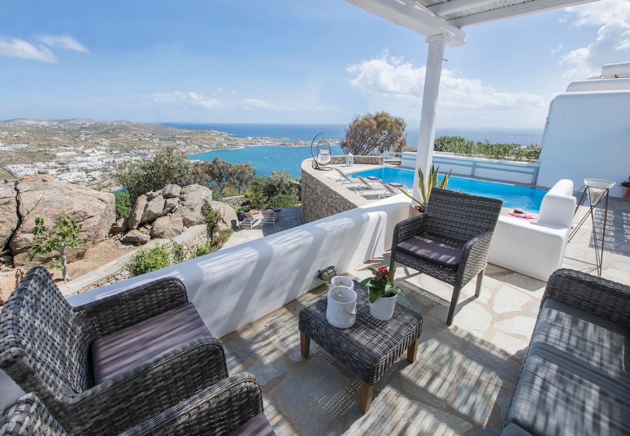 Villa in Mykonos - Mykonos Psarrou villas for 18 people 