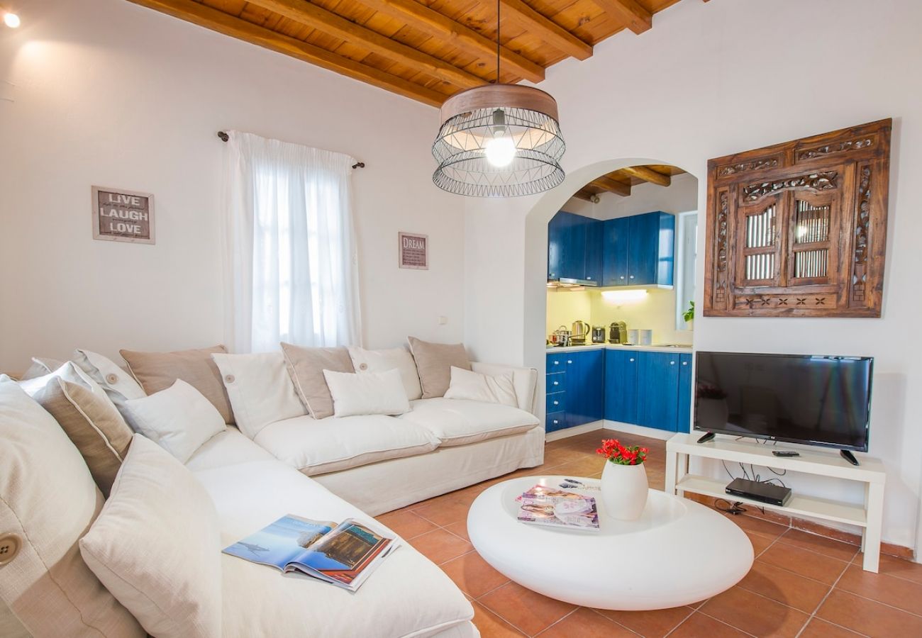 Villa in Mykonos - Mykonos Psarrou villas for 18 people 