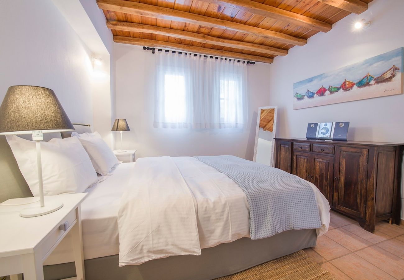 Villa in Mykonos - Mykonos Psarrou villas for 18 people 