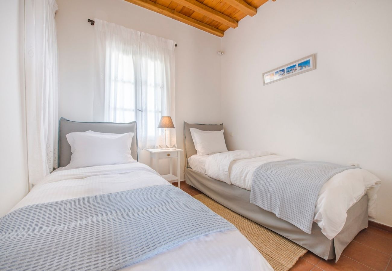 Villa in Mykonos - Mykonos Psarrou villas for 18 people 
