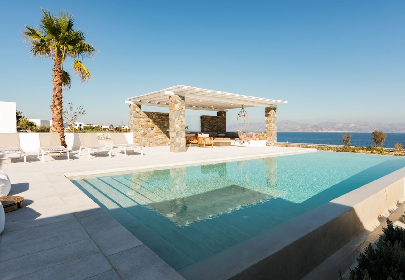 Villa in Ampelas - Seafront VIP 