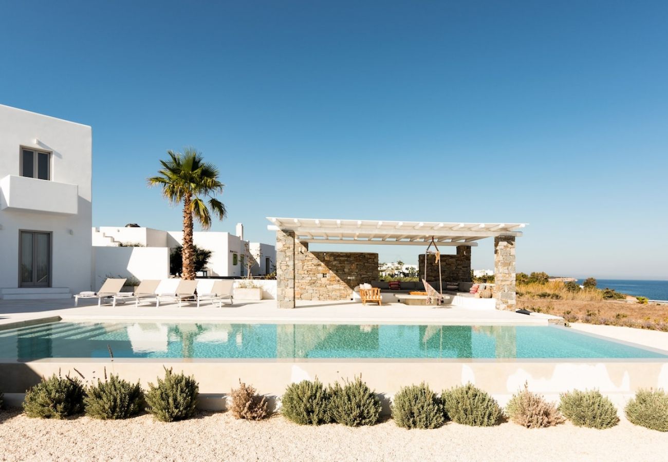 Villa in Ampelas - Seafront VIP 