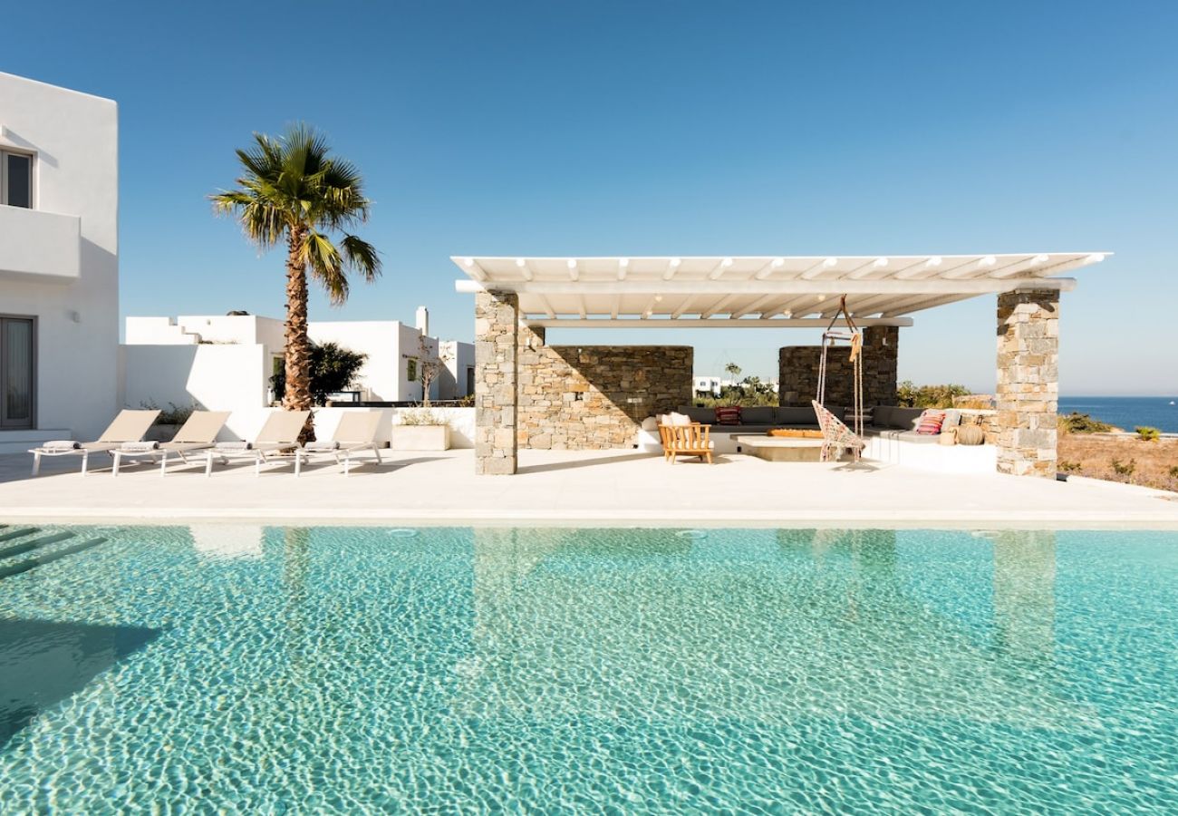 Villa in Ampelas - Seafront VIP 