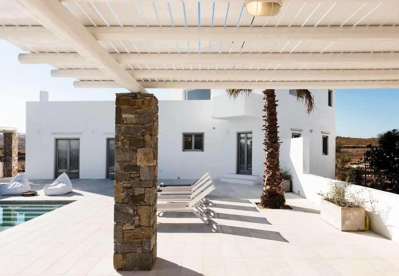 Villa in Ampelas - Seafront VIP 