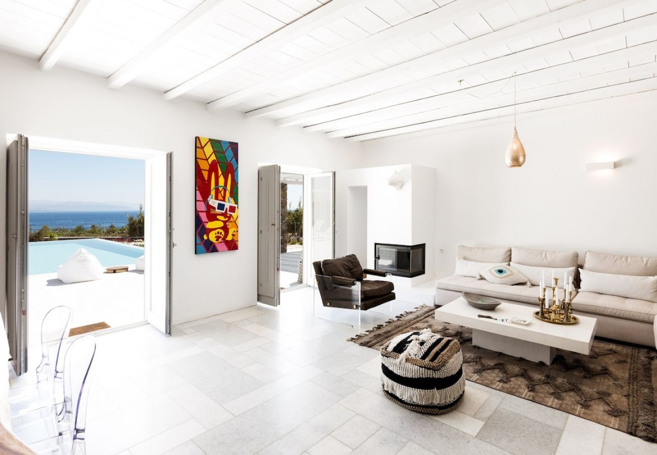 Villa in Ampelas - Seafront VIP 