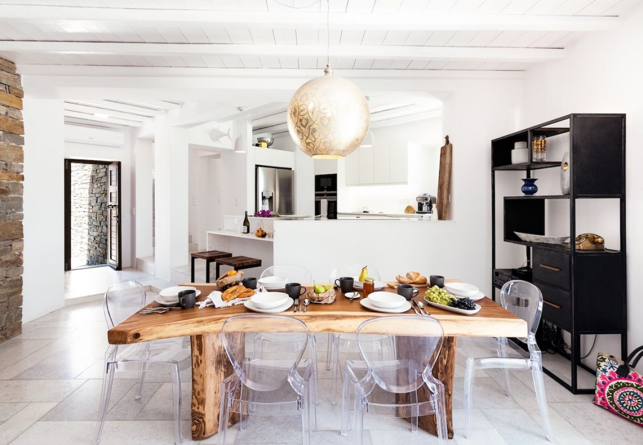 Villa in Ampelas - Seafront VIP 