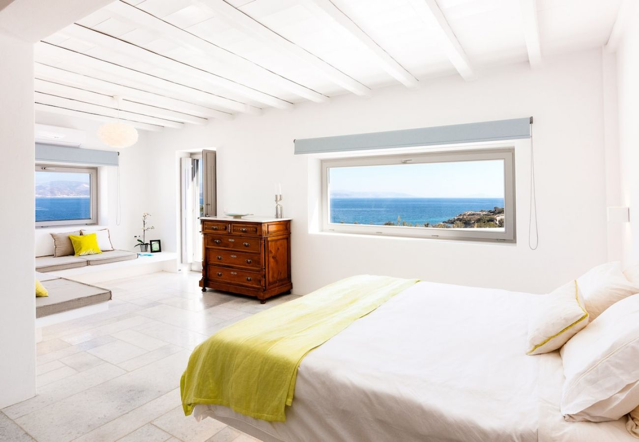 Villa in Ampelas - Seafront VIP 