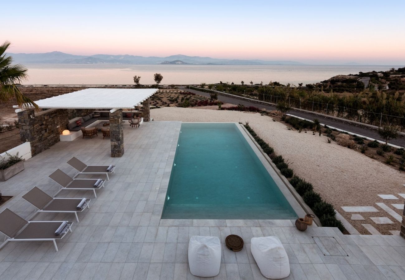 Villa in Ampelas - Seafront VIP 