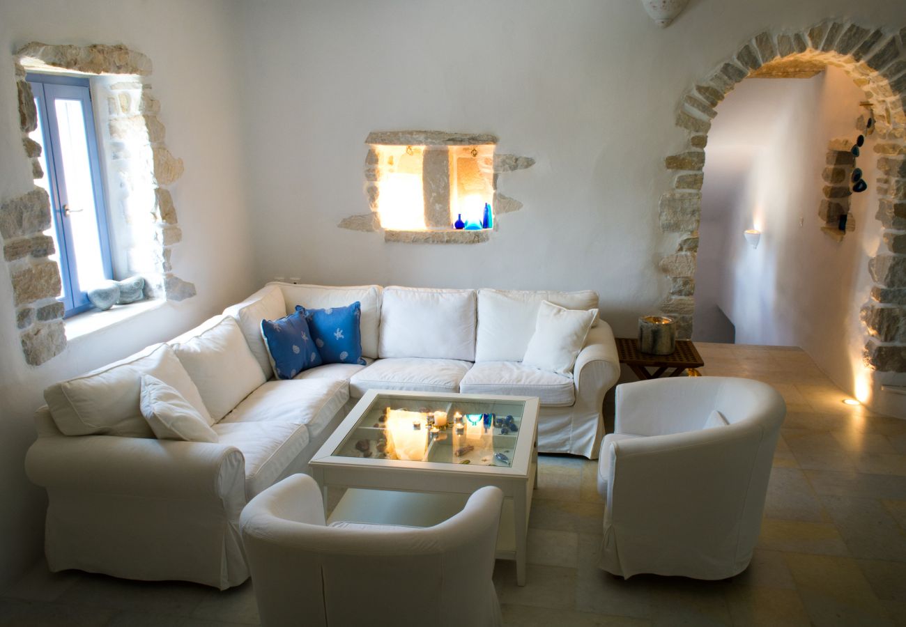 Villa in Santa Maria - Villa Serenity - beauty, just steps from the beach 