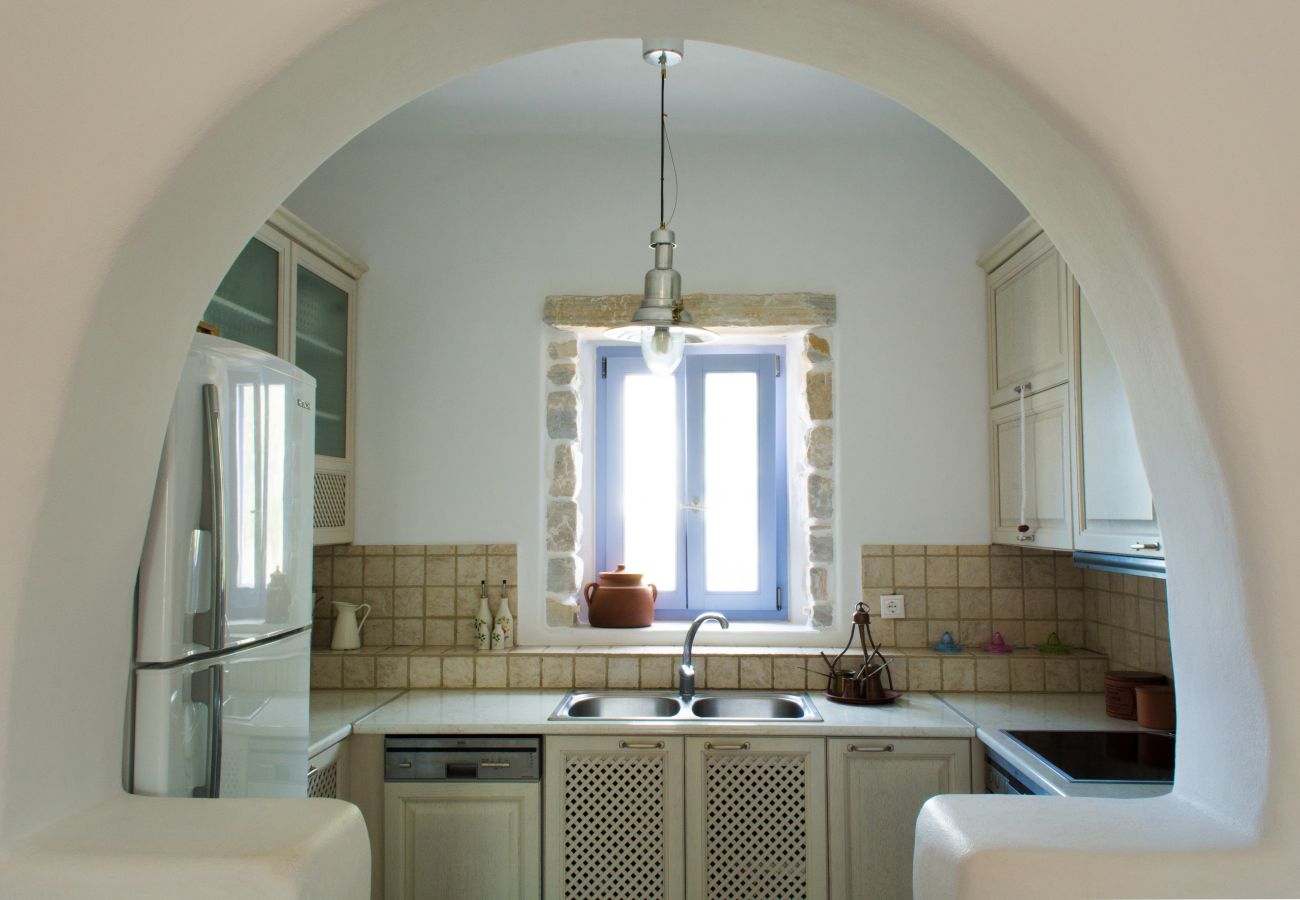 Beautiful Villa for 8 guests in Greece