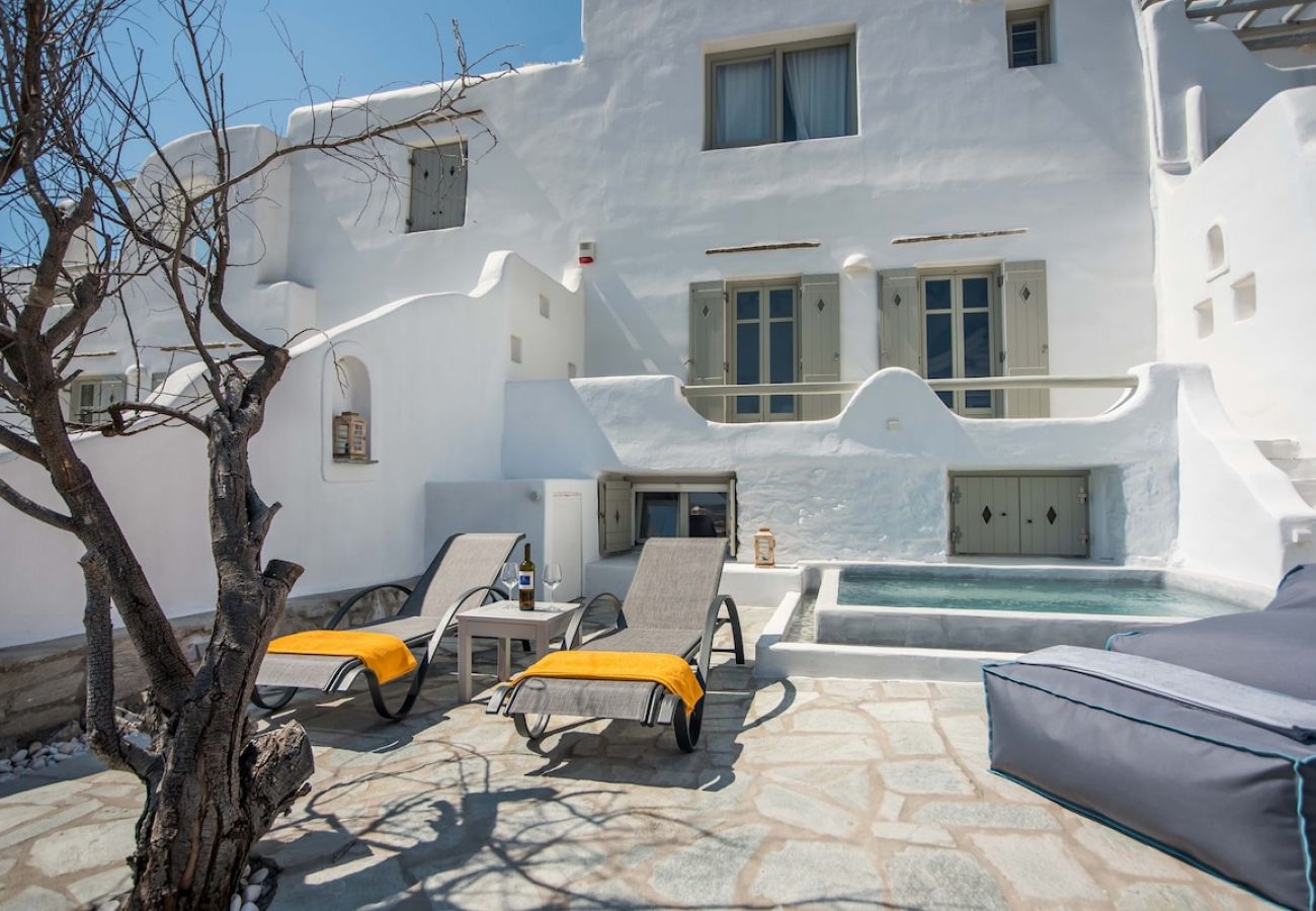 Villa in Isterni - 3-bed villa with stunning sea views, plunge pool 