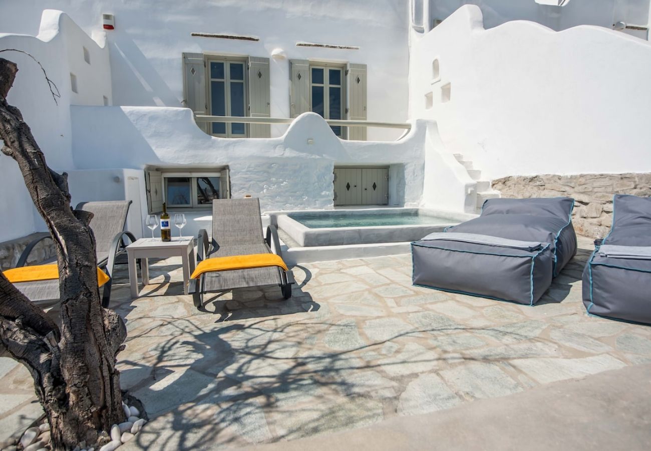Villa in Isterni - 3-bed villa with stunning sea views, plunge pool 
