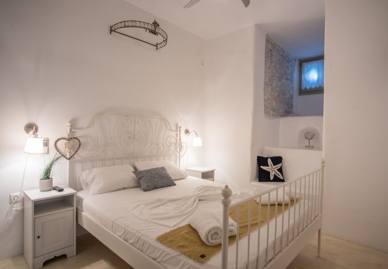 Villa in Isterni - 3-bed villa with stunning sea views, plunge pool 